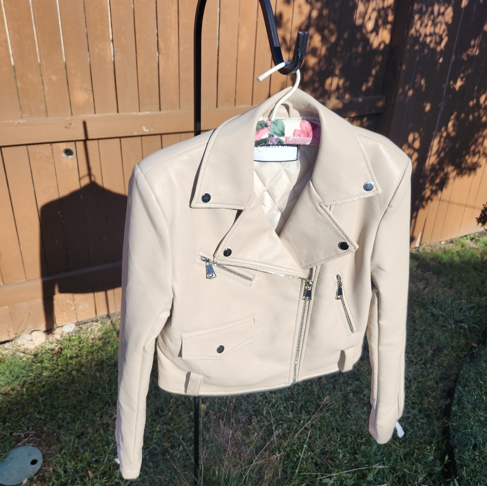 Cropped Faux Leather Jacket